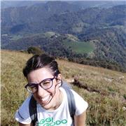 Ciao! Soy Benedetta y soy nativa italiana. Me encanta enseñar mi idioma y tambien un poco de cultura italiana. En mis clases ofrezco conversasion, comprension oral y escrita y gramatica